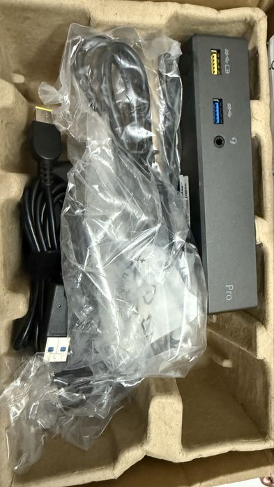 LENOVO ThinkPad USB Pro Dock  (40A7)