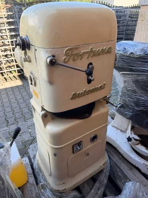 Dzielarko zaokrąglarka do bułek Fortuna automat