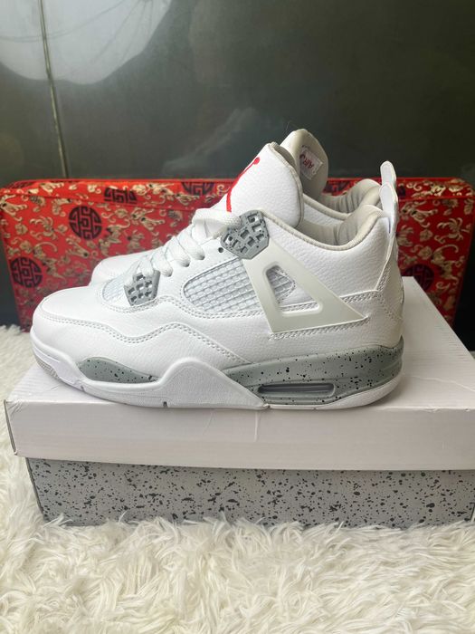 buty Espadryle_Jordan_4_Retro_Rozmiar.42.5