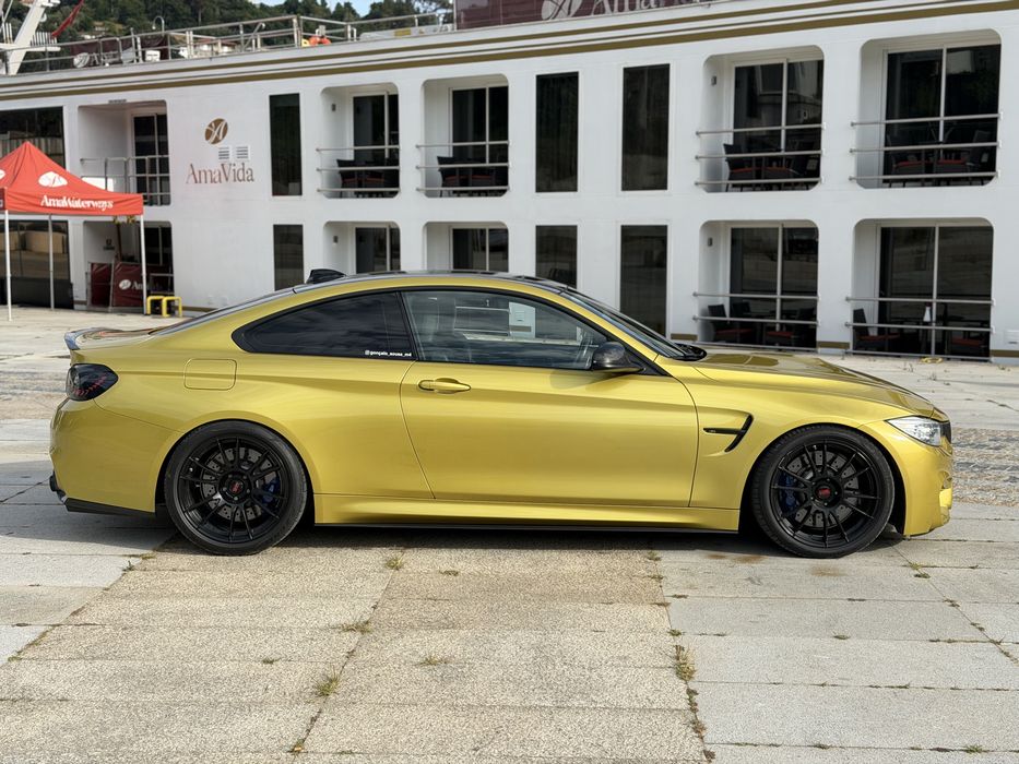 BMW M4 Austin Yellow Metallic