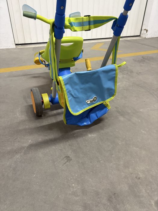 Triciclo Evolutivo Imaginarium 3 em 1 com Pega de Empurrar