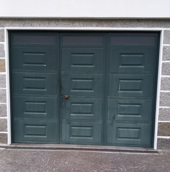Portão de garagem de ferro de 3 folhas
