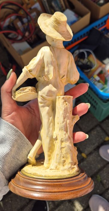 Estatueta Marfinite