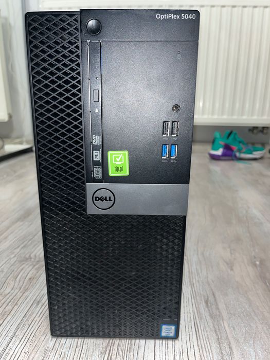 Komputer stacjonarny biurowy