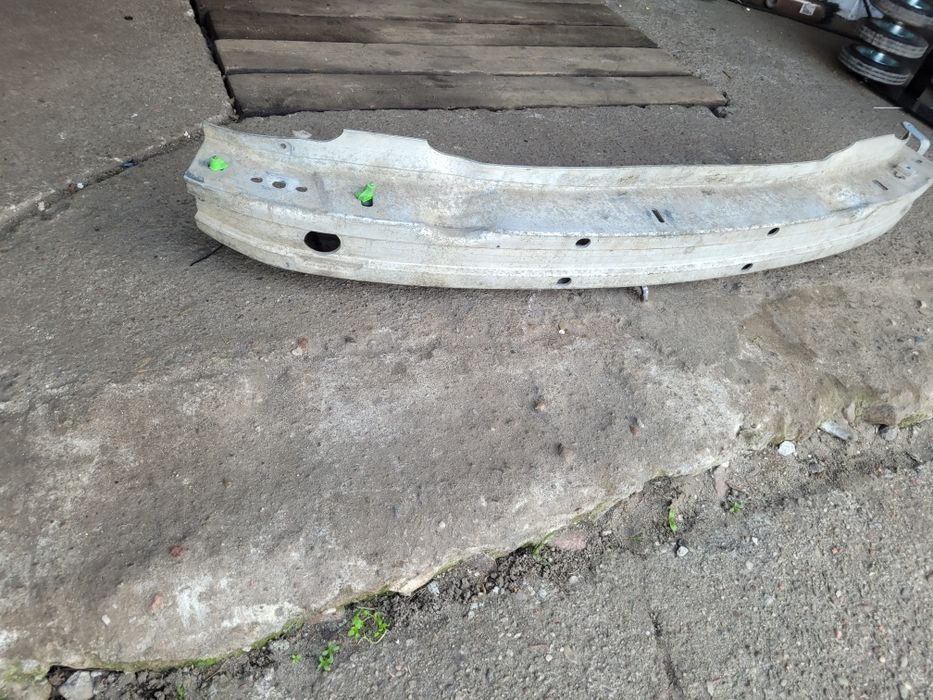 Belka przód przednia pod zderzak wzmocnienie AUDI A4 B6