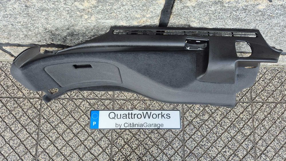 AUDI A4 B5 (8D) Avant - Quartela da Mala esquerda em MUITO BOM ESTADO*