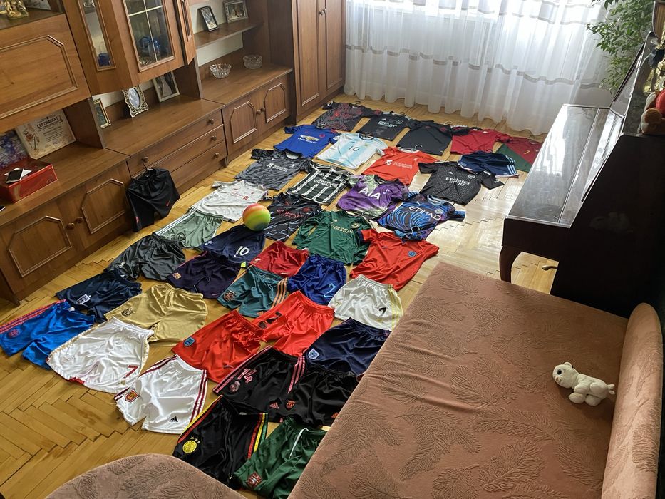 Продам дитячі фудбольні фудболки-шорти