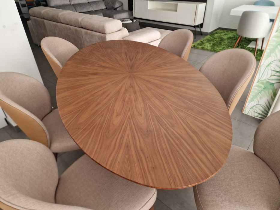 Conjunto Mesa Ovalizada c/ Tampo Espinhado e 6 Cadeiras