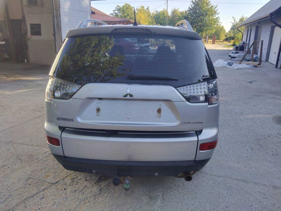 розбірка мітсубісі Mitsubishi Outlender XL 2.0 2.4 разборка шрот