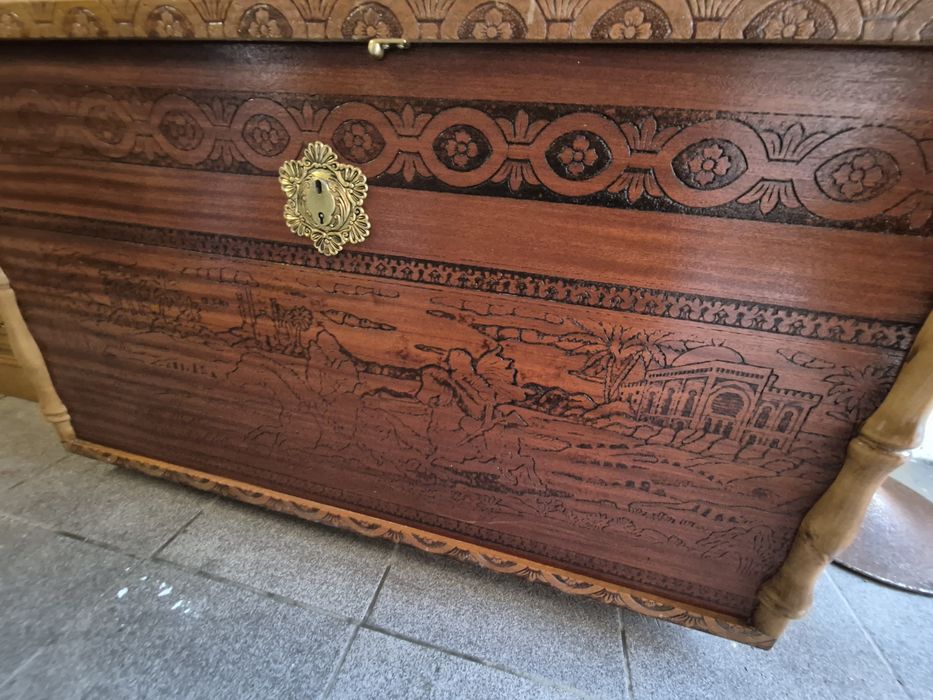 Arca de arrumação vintage