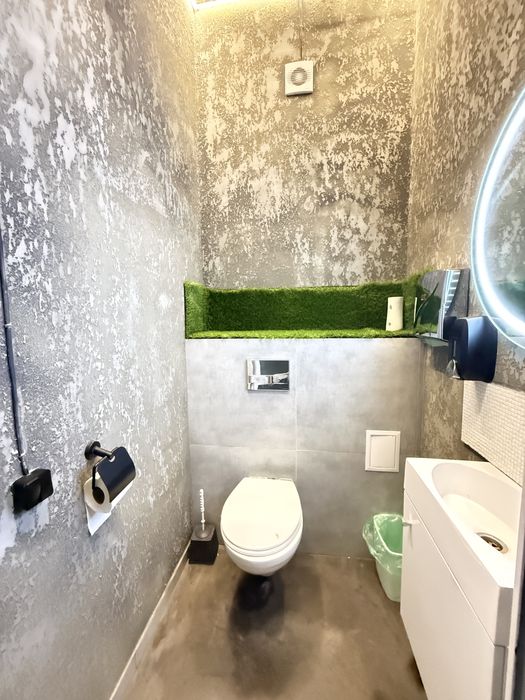 Здам приміщення з ремонтом на фасаді Варшавської траси