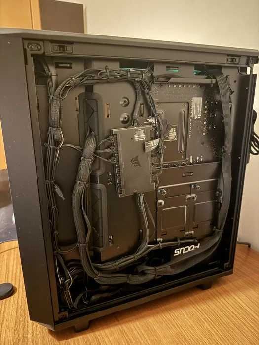 Setup: Ryzen 7 5800X + RTX 3060 Ti + 16GB + SSD 1TB + Water Cooler