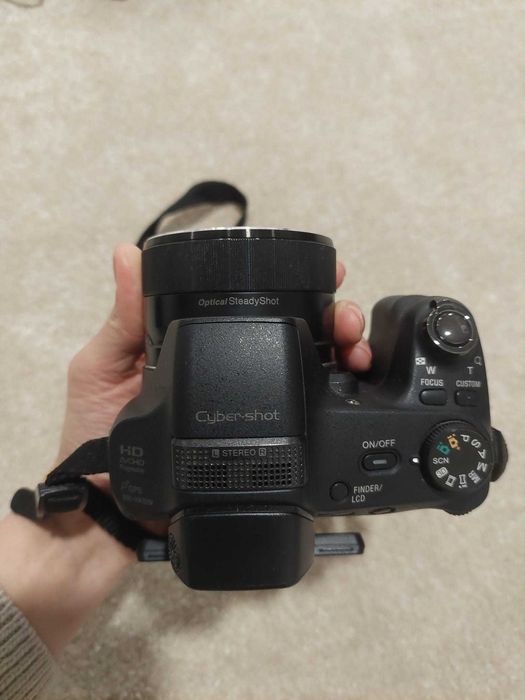 Máquina Fotográfica Sony Cyber-Shot DSC-HX200V 18.2MP+Lente Carl Zeiss