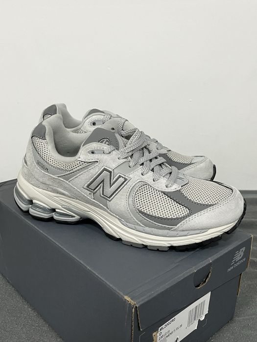 Nowe New Balance ML2002R0
