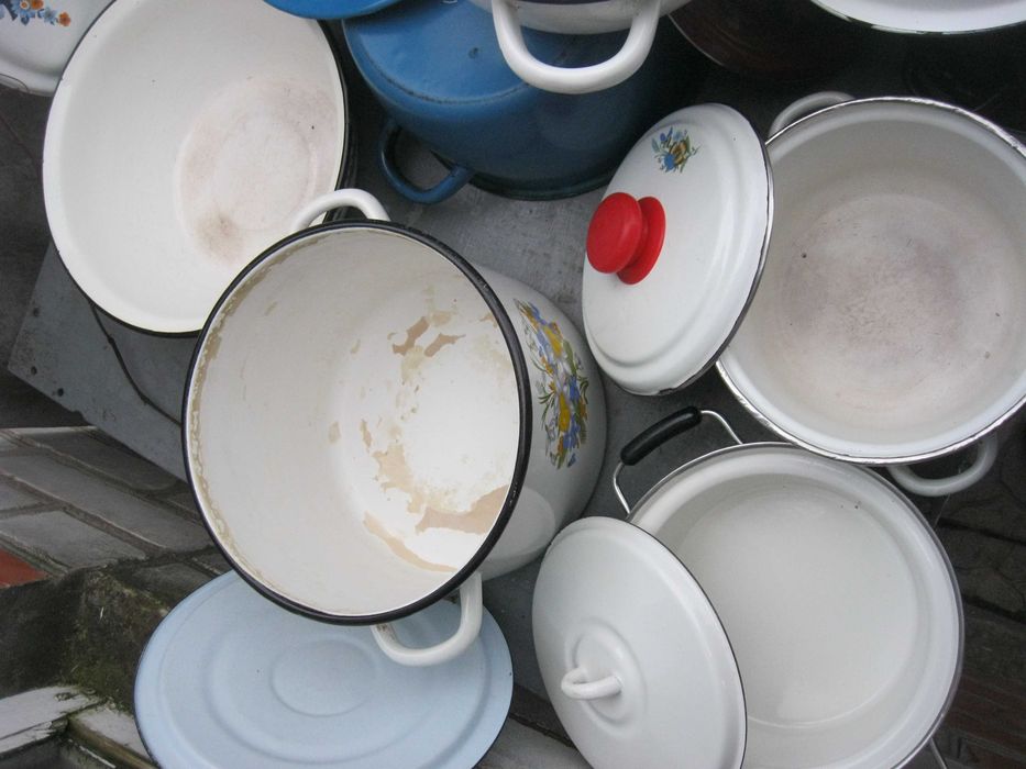 Продам кастрюли эмалированные