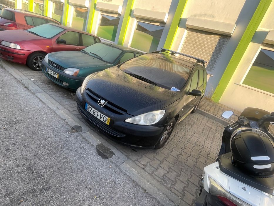 Carro avariado peugeot