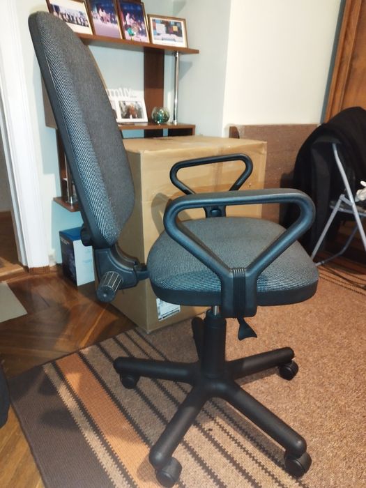 Комп'ютерне крісло