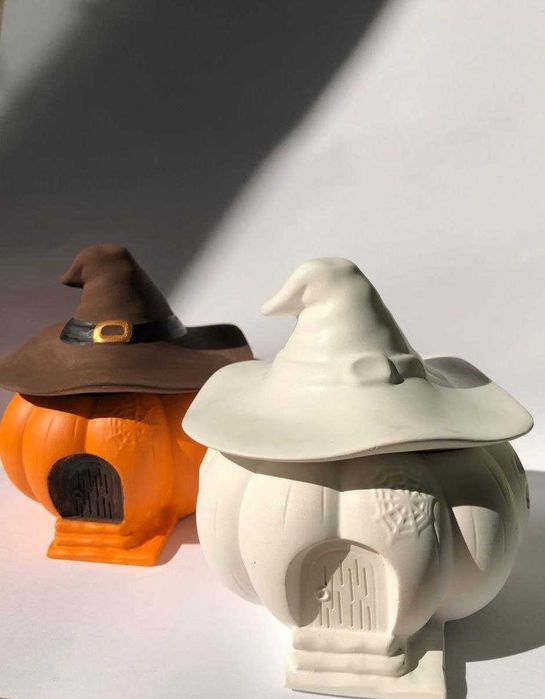 Гіпсове кашпо «Гарбуз зі шляпкою»