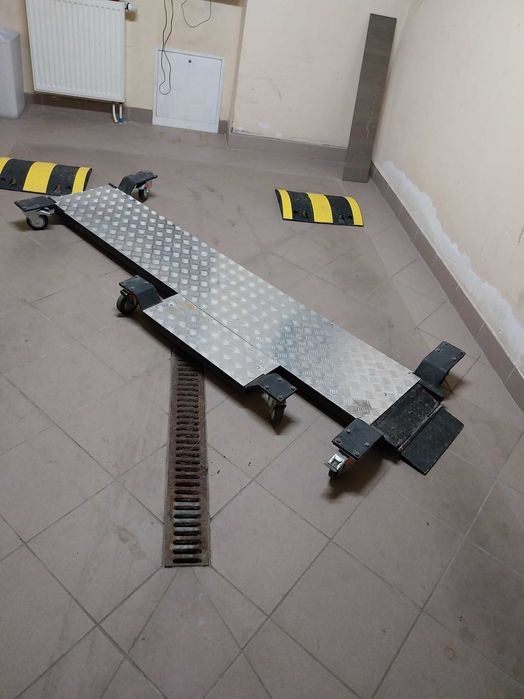 Platforma mobilna pod motocykl