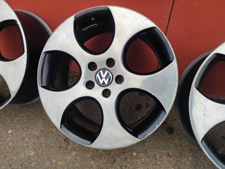 Диски DETROIT R18 5x112 VW golf GTI 7.5j ET51 dia 57.1 Volkswagen