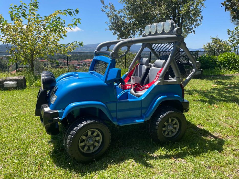 Jeep - Feber Dynamite 12V Explorer Kids