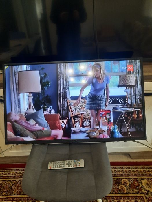 Телевізор SHARP 40..SMART