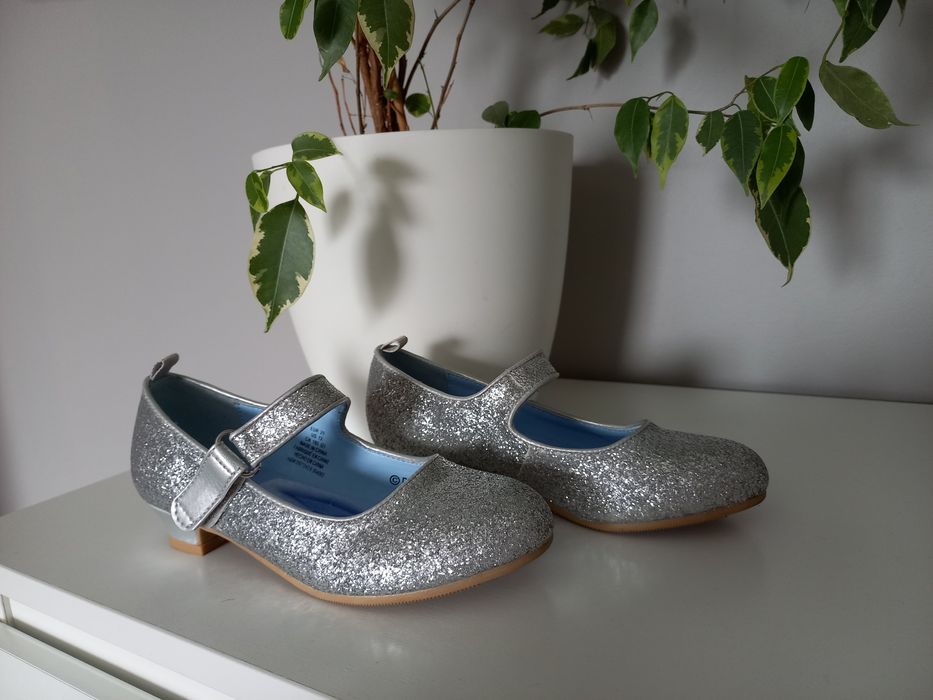 Pantofelki Elsy H&M rozmiar 29 jak nowe!