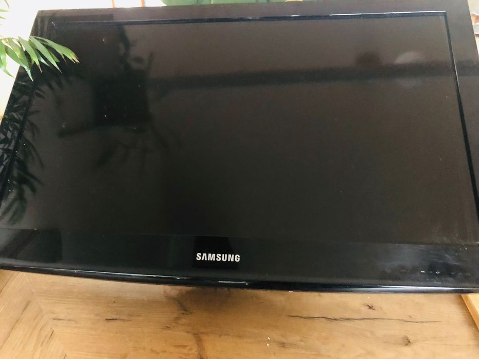 telewizor SAMSUNG 32"