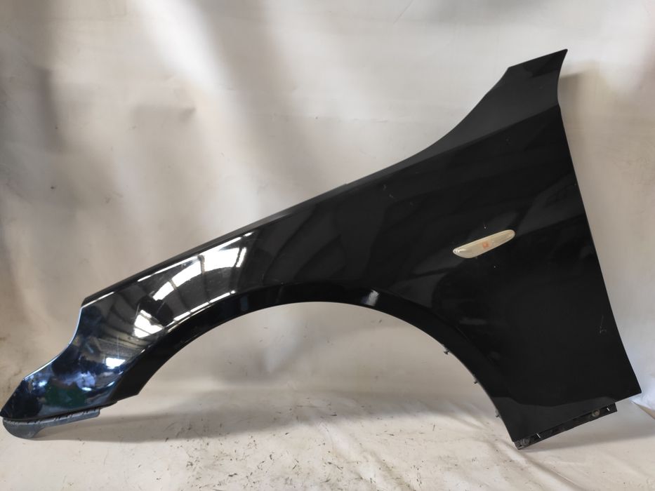 Guarda-lamas esquerdo BMW 5 Touring (E61)