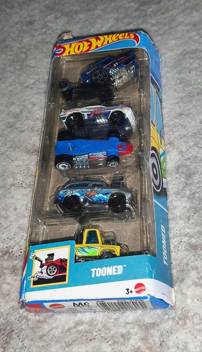 Samochody Hot Wheels Tooned 5-pak