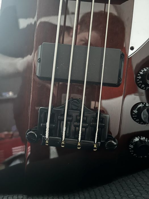Gitara basowa Epiphone Thunderbird IV VS