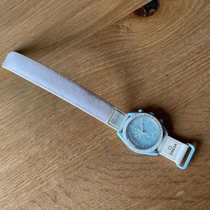 Omega x Swatch Mission to Uranus SO33L100 - Tech Edition