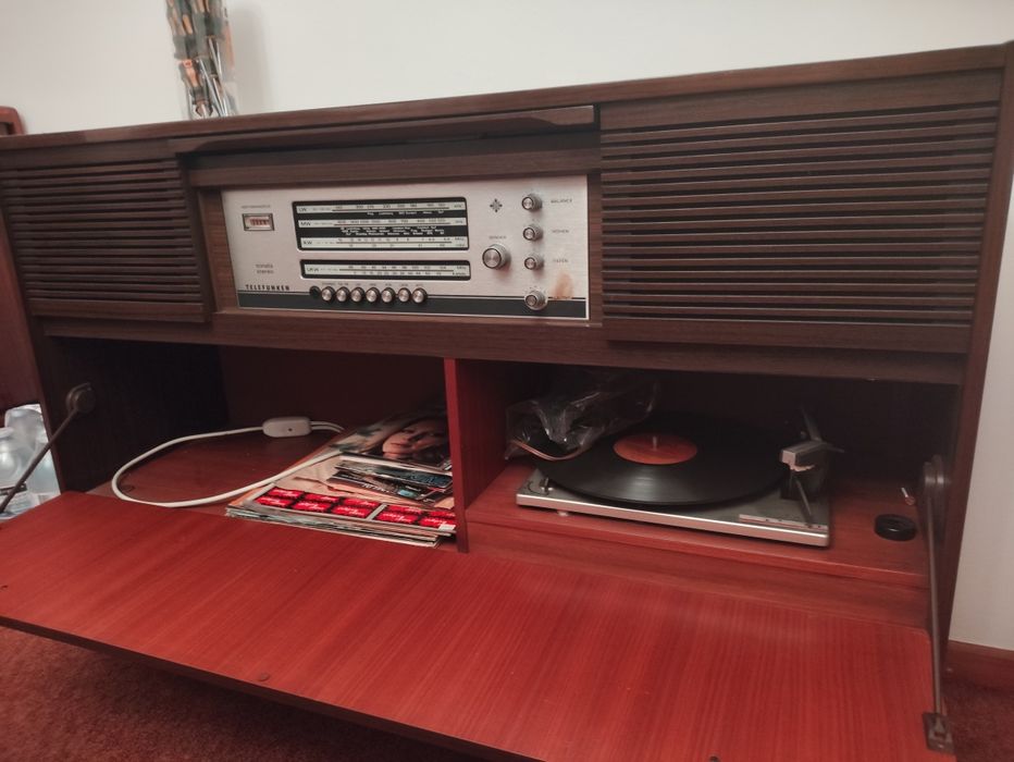 Venda de móvel Telefunken