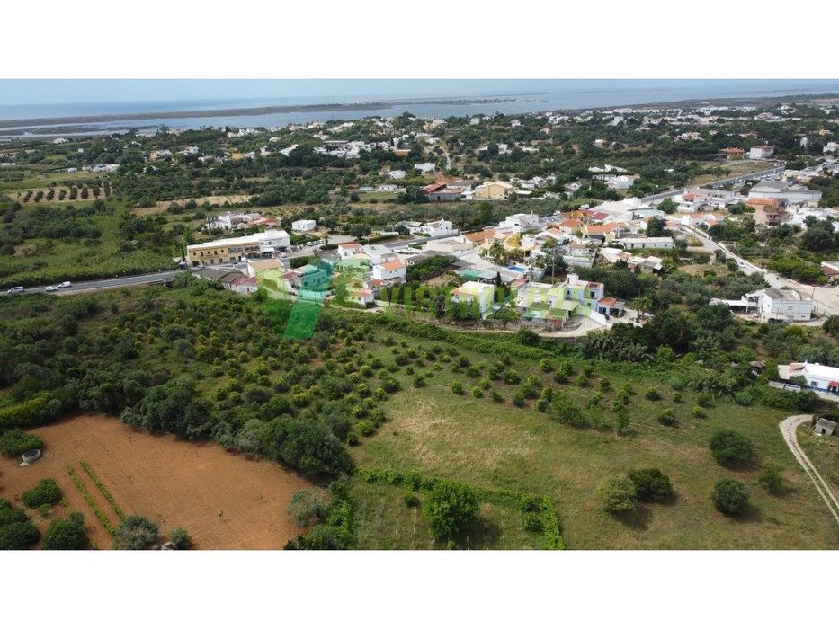 Terreno rustico em Moncarapacho, Olhão