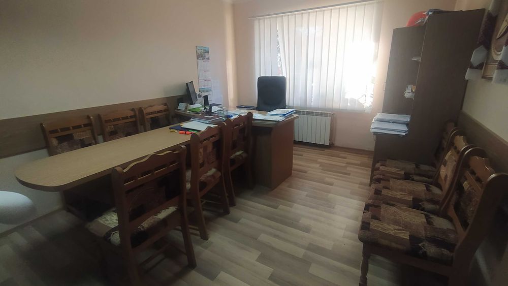 Продається комерційна будівля в м. Свалява