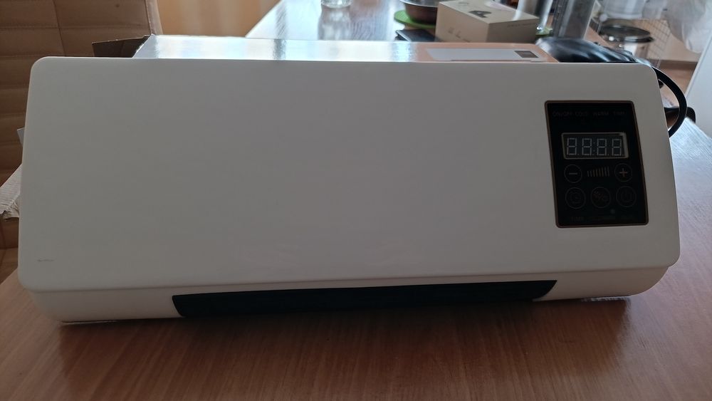 Кондиционер ( обогреватель) настенный,