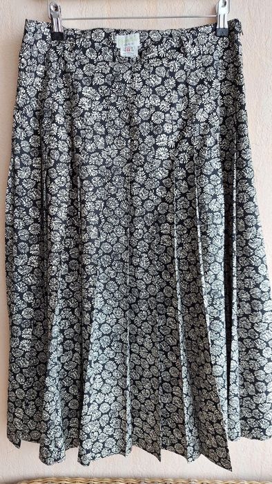 Юбка  Givenchy  48 -50р Франция и 2 др