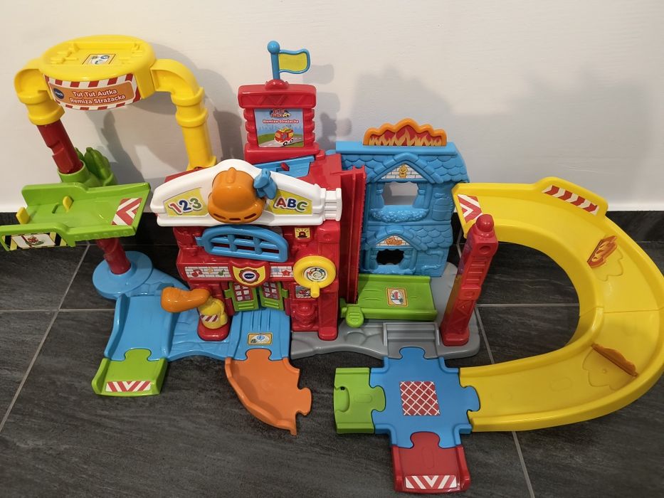 Remiza strażacka VTech tut-tut