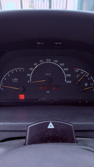 Mercedes Vito 110 CDI - 9 lugares - Bom estado