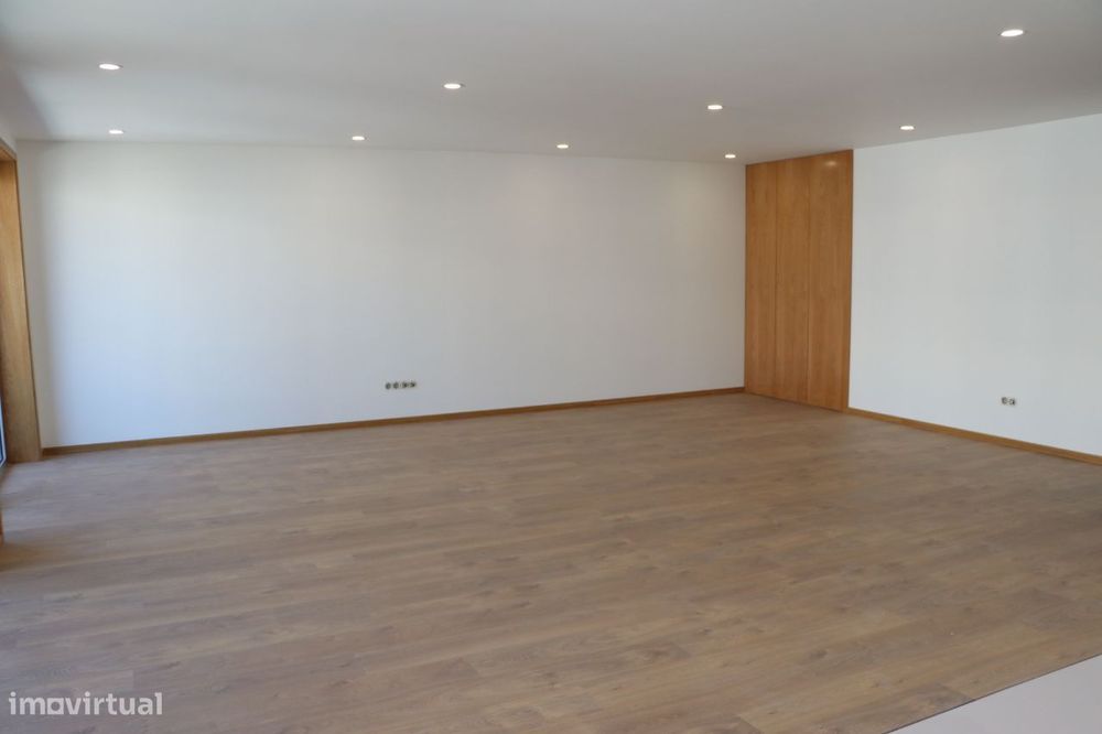T3 Guimarães - como novo