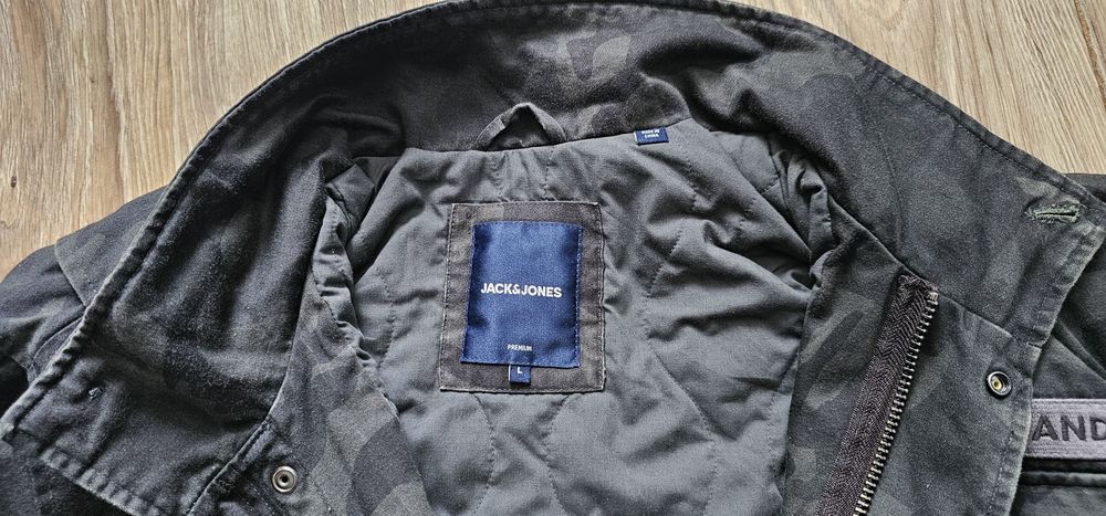 Jack & Jones męska kurtka moro militarna rozmiar L chowany kaptur