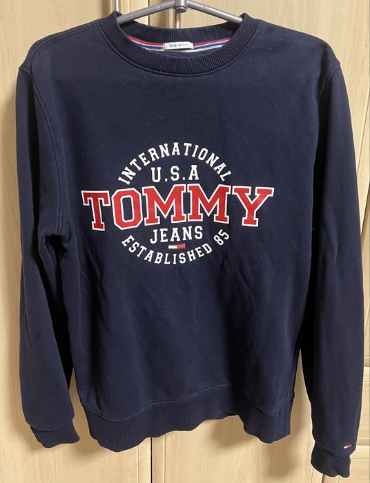 Продам світшот Tommy Jeans