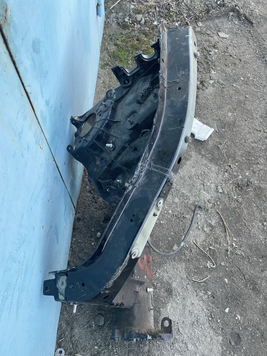 Кузов Q7 4M,полка крила, лонжерон