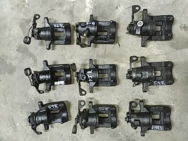 Задний супорт скоба VW Passat B5 Пасат Б5 Golf 4 5 Гольф 4 5 T5 Tauran