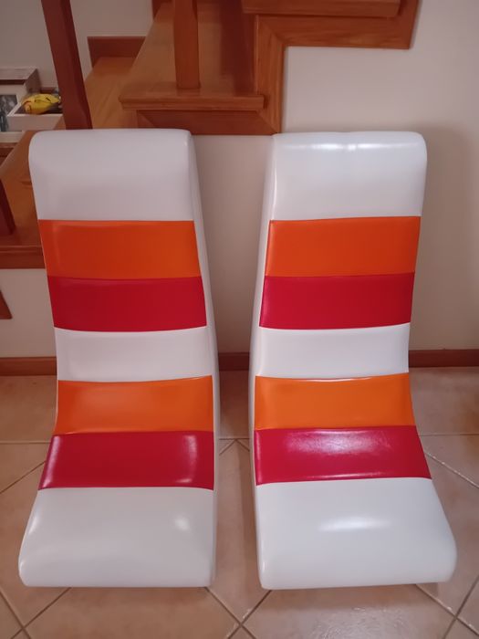 2 Poltronas de chão "Novas" Divisani Design. Pop Art/Space Age vintage (Brand New/Y2K/Deadstock/New Old Stock/Mint Conditions/Rare)