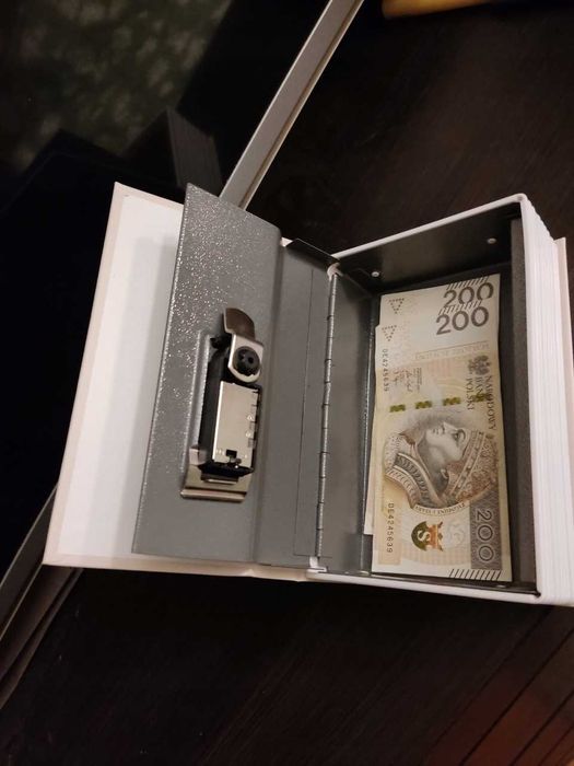 Metalowy sejf książka skrytka na klucze pieniądze