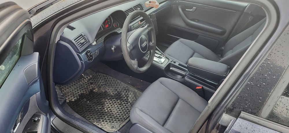 Sprzedam audi a4b6 2.0 gaz na części