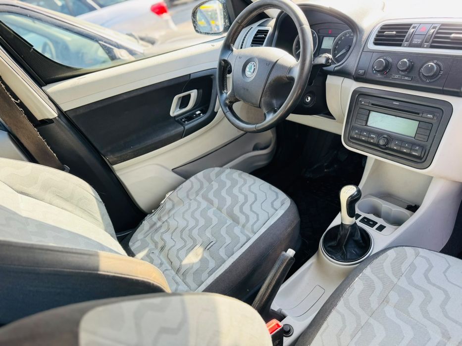 Skoda Roomster 1.2 gasolina com 198.000 mil km ano 2007 em bom estado geral