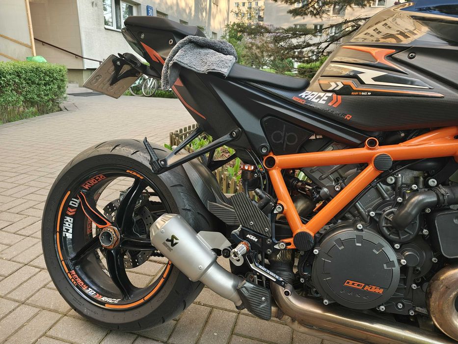 Wydech AKRAPOVIC KTM 1290 SUPER DUKE R 2018/2023, KTM 1390R- 2024