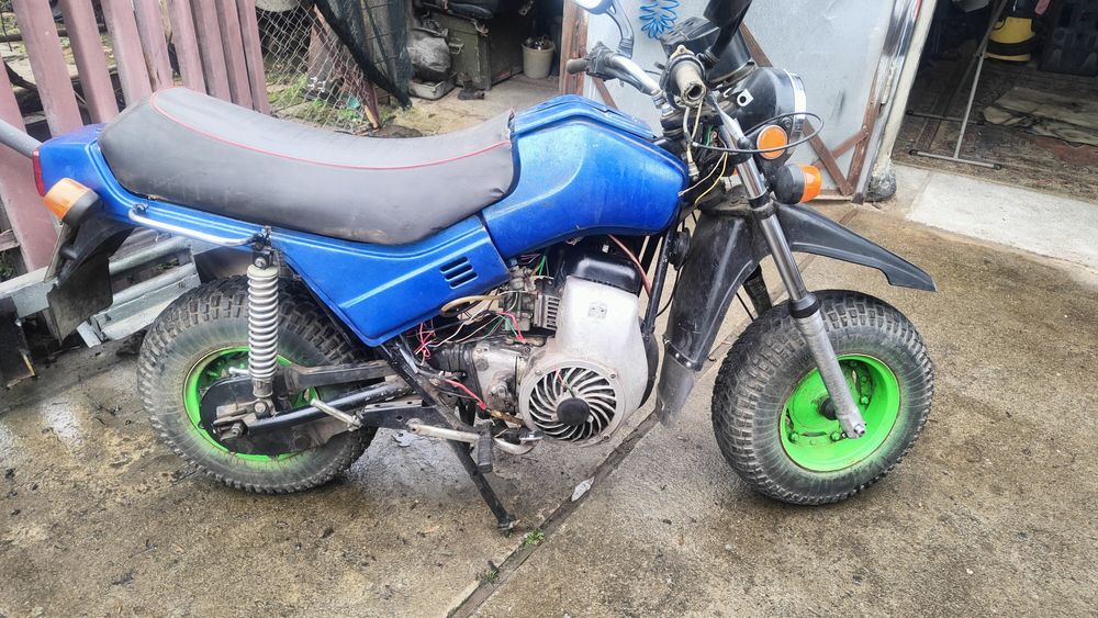 Продаю мотоцикл тула200